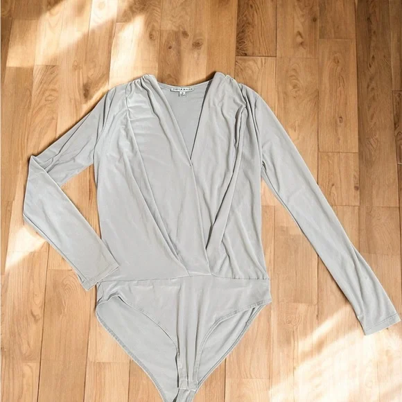 Haute Monde Long Sleeve Gray Bodysuit Women Size S - Picture 1 of 5